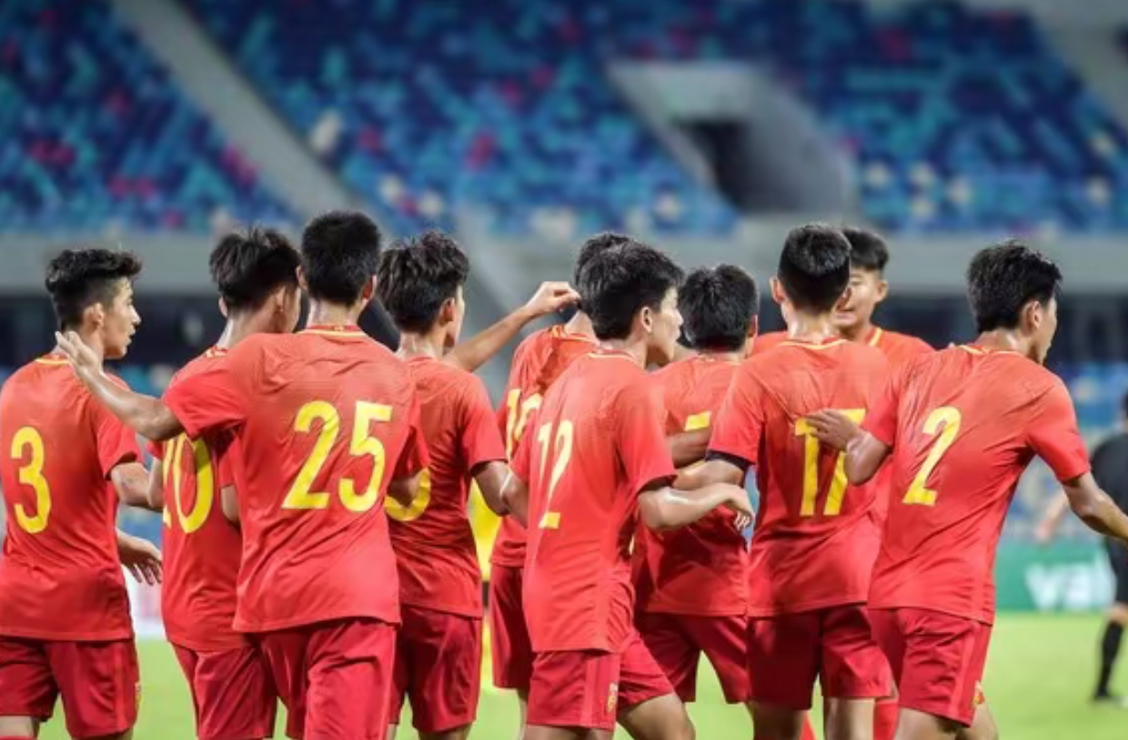 爱游戏在线-中国队碾压葡萄牙队，梁靖崑带队取胜