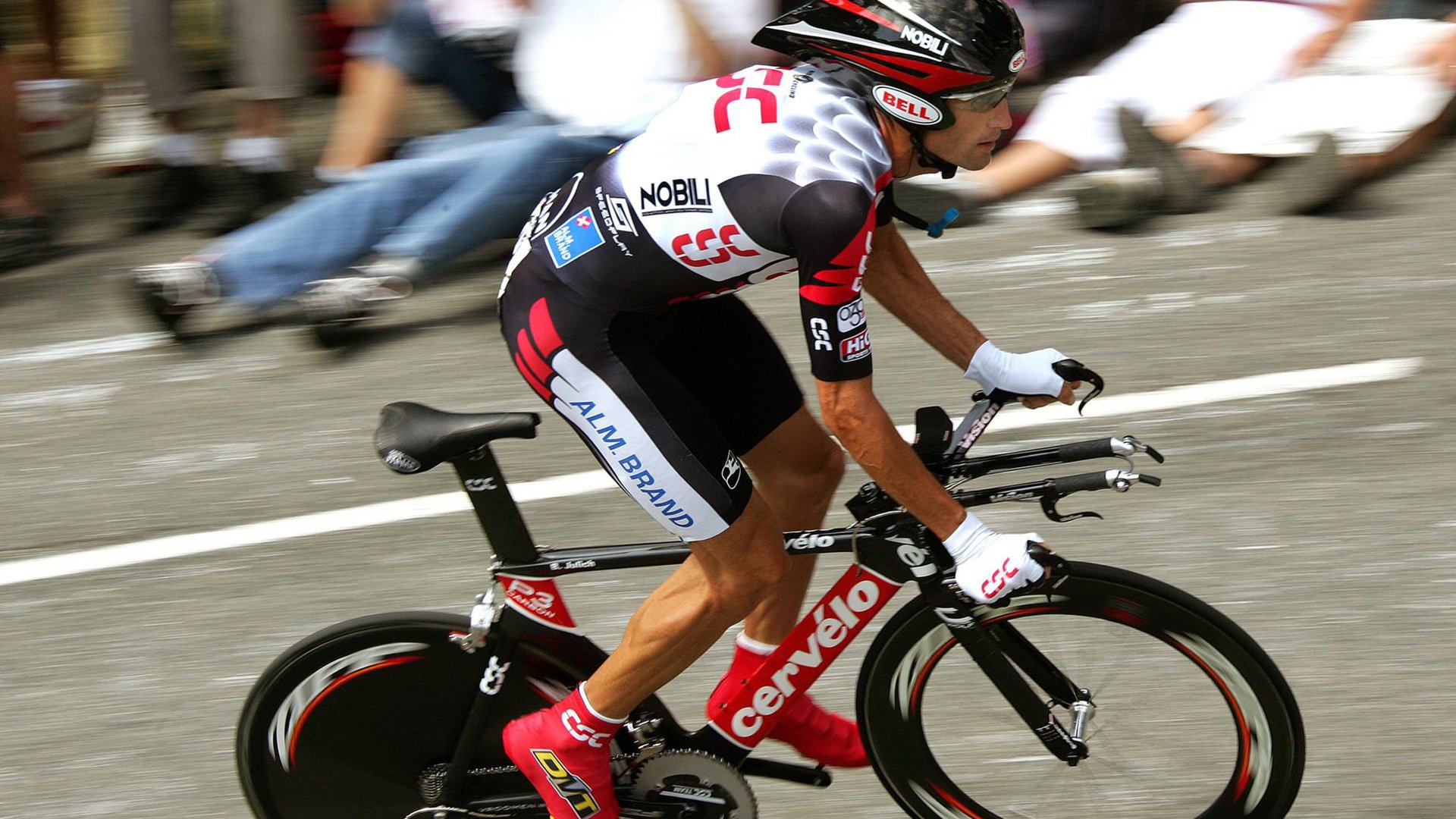 爱游戏入口-美加墨世界杯之夜，爱德华兹完成里程碑，当篮球成为新大陆的通用语